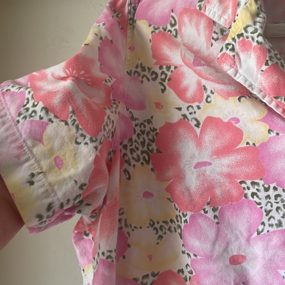 Vintage Classic Elements pink and yellow floral short sleeve button blouse - Picture 4 of 8